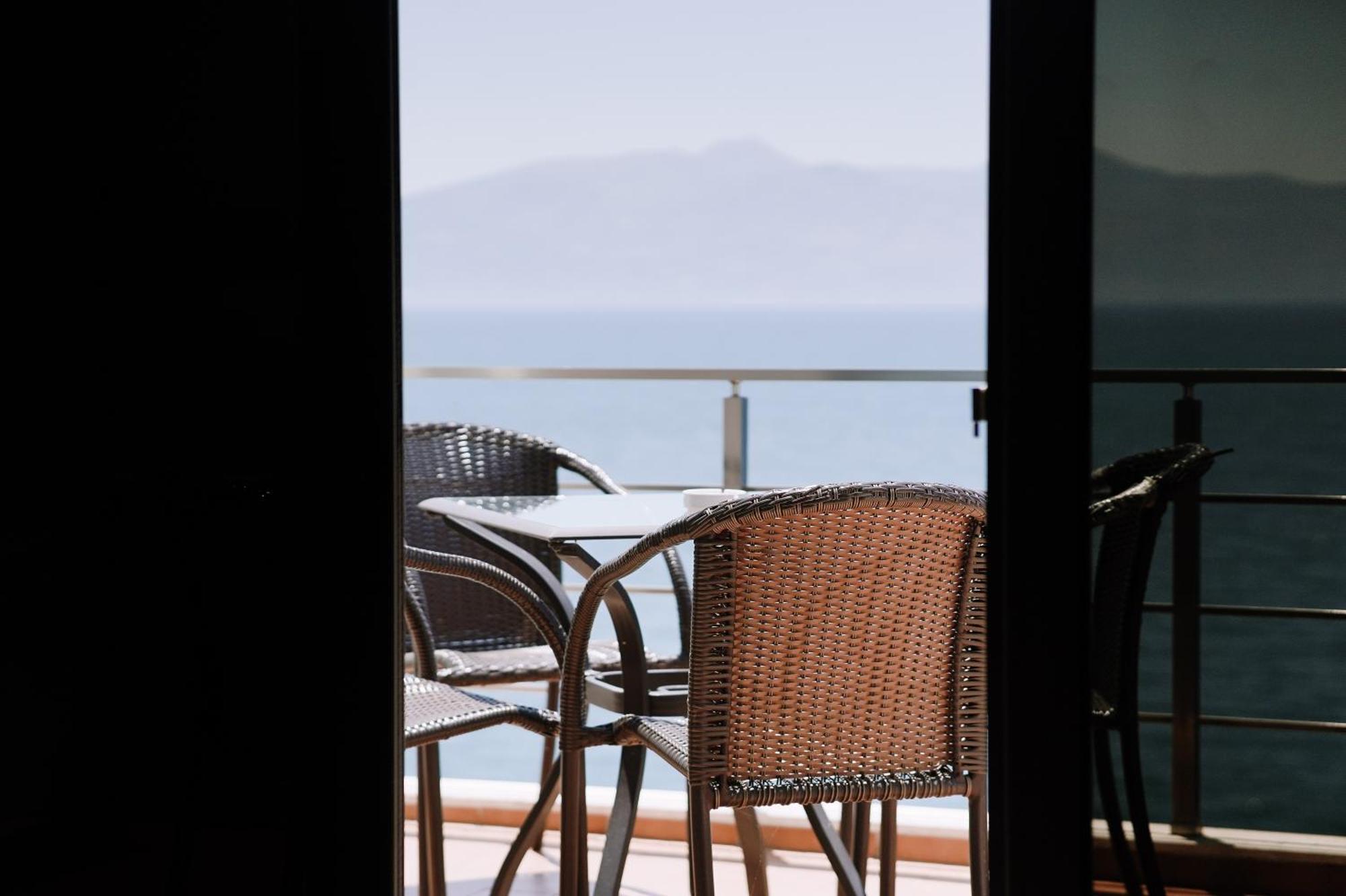 Jaroal Hotel 4*