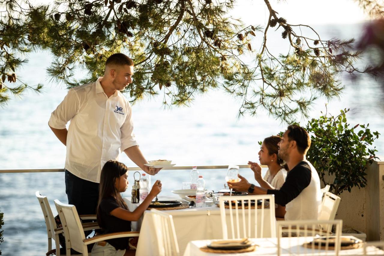 Jaroal Hotel 4*