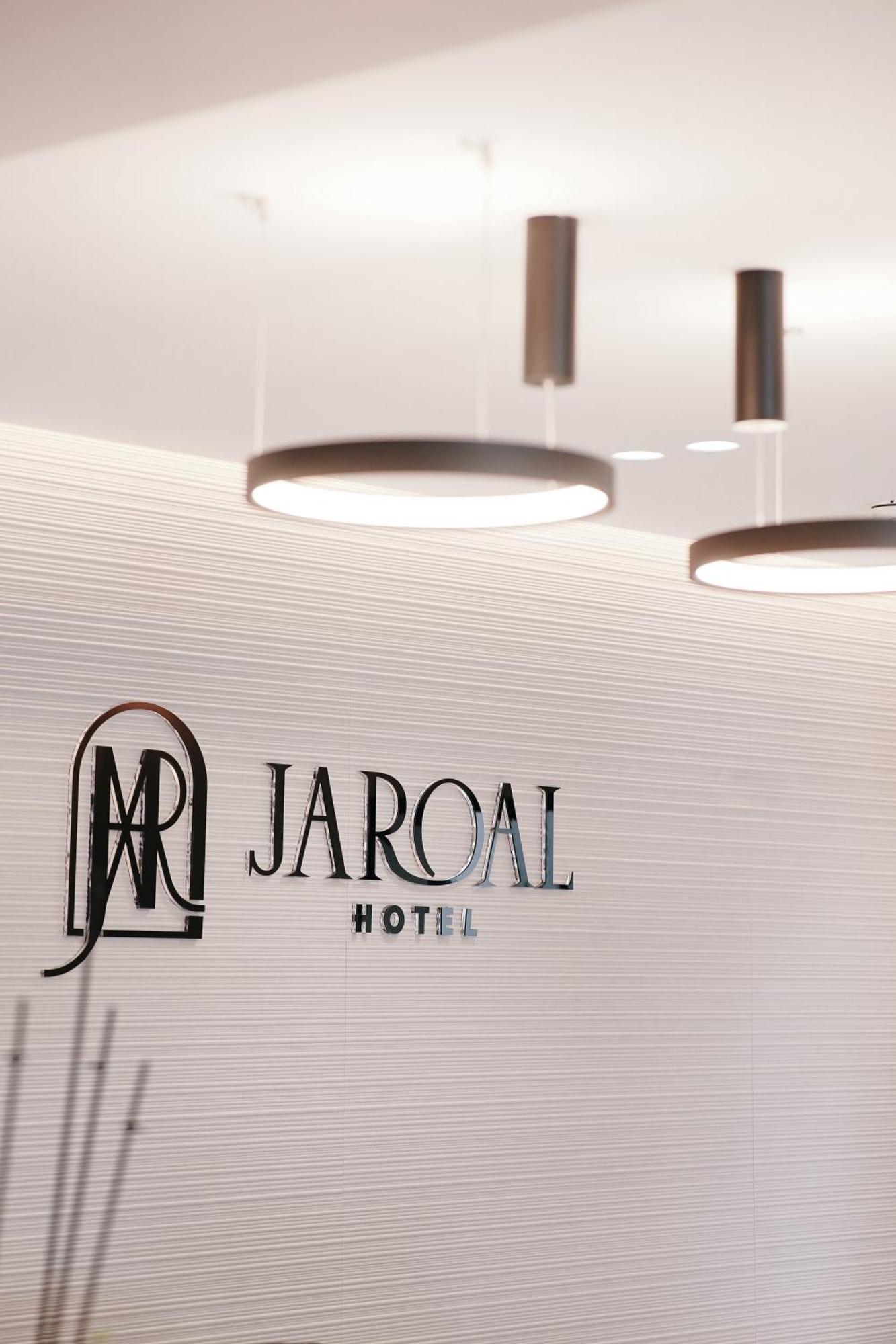 Jaroal 4*
