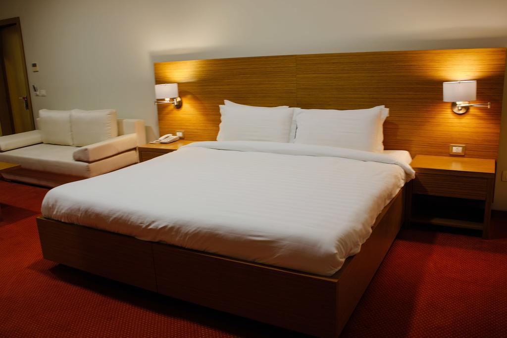 Hotel Jaroal Sarandë